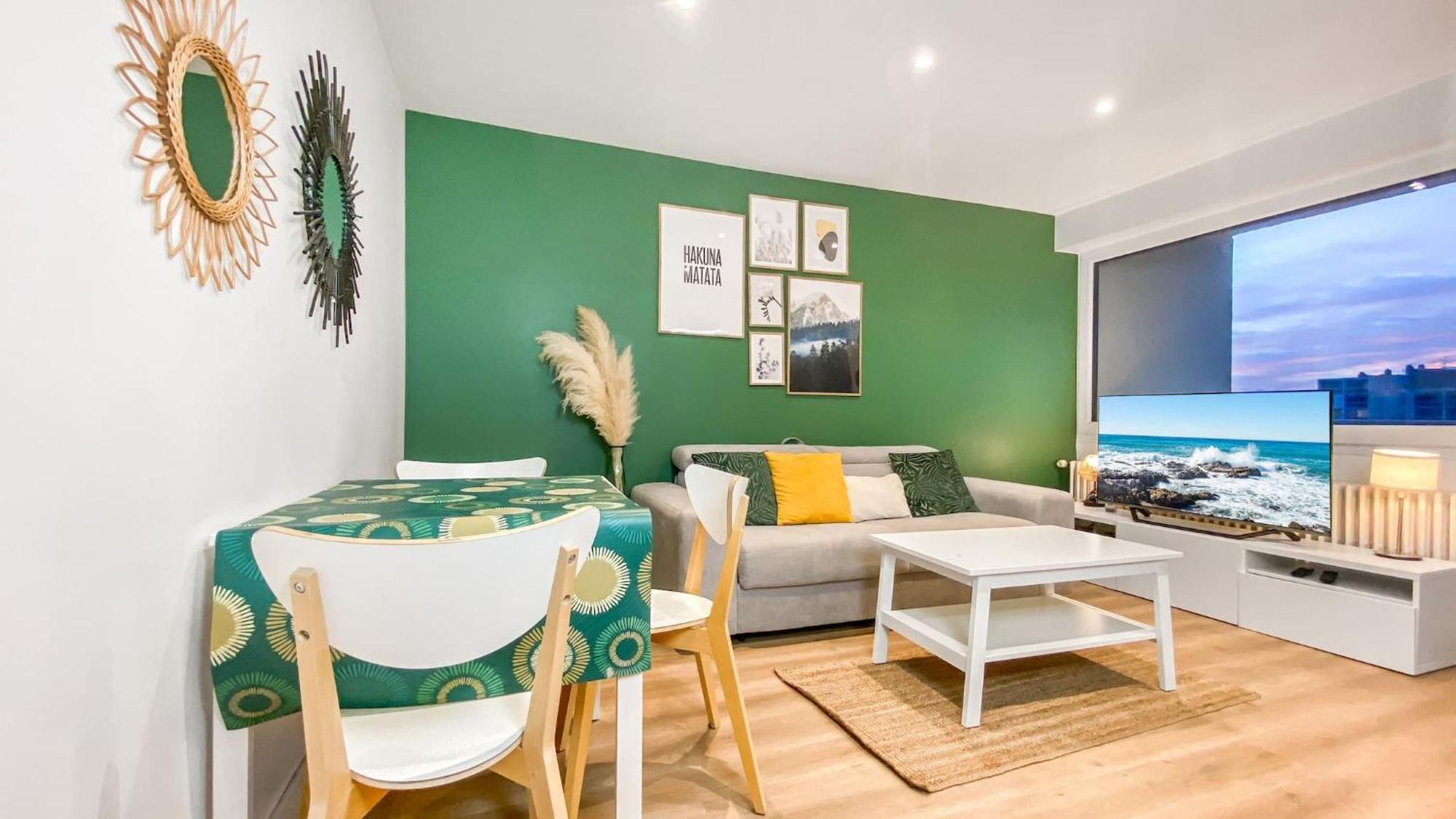 Homey Hakuna - Proche Centre / Balcon Prive / Wifi Gratuit Annemasse Ngoại thất bức ảnh